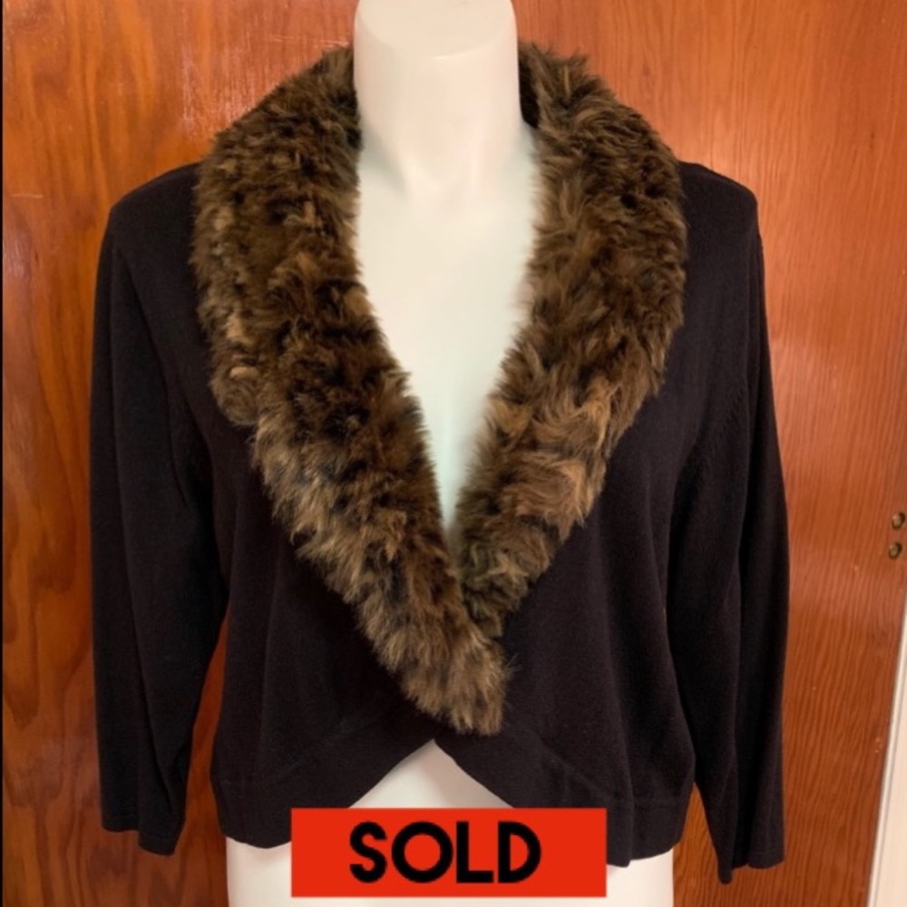 ‼️SOLD‼️Faux Fur Trim Sweater Jacket By Torrid - Picture 1 of 7